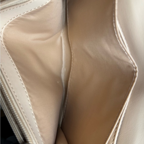 Guess Floral Crossbody Purse - Excellent Condition - Picture 6 of 12